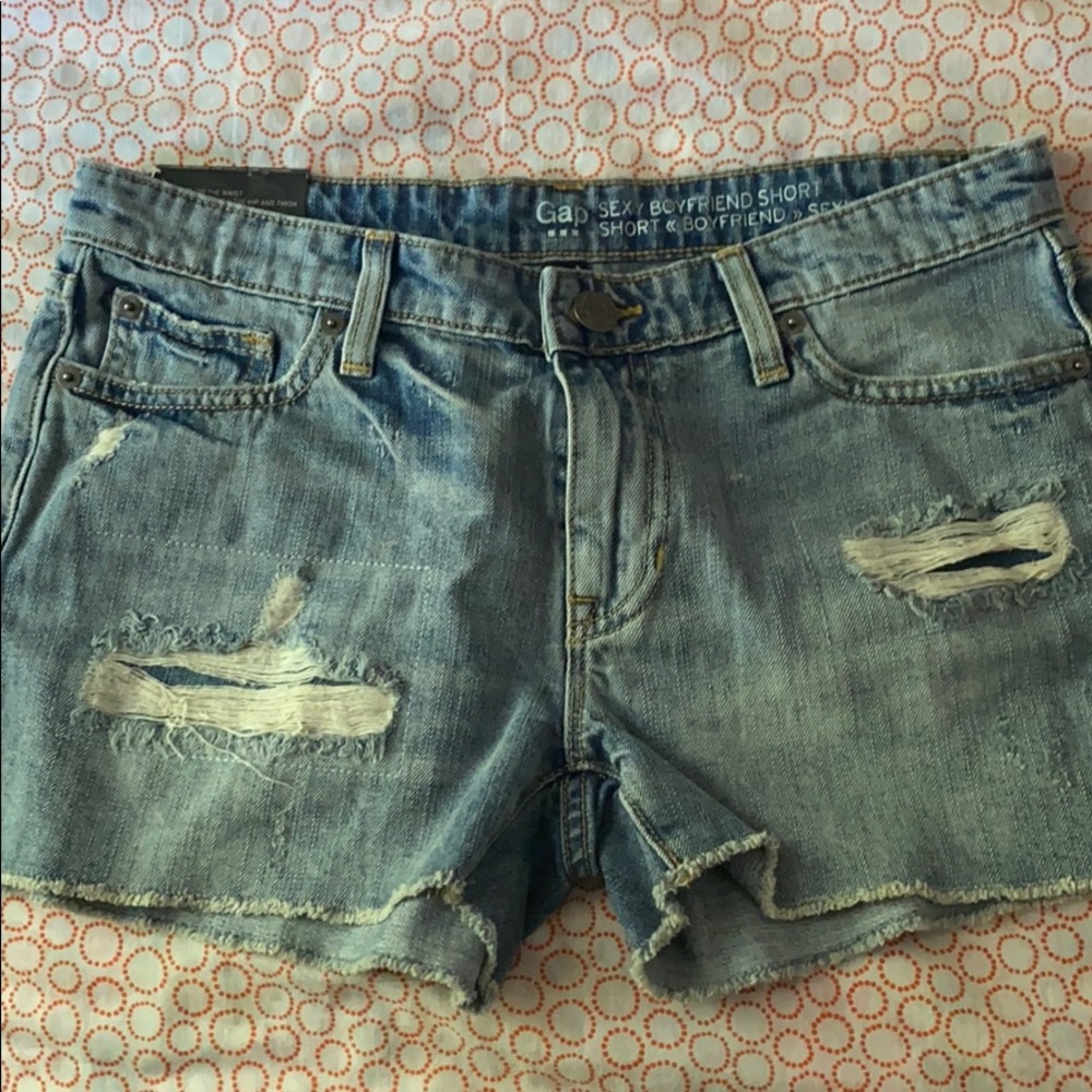 Gap shorts
